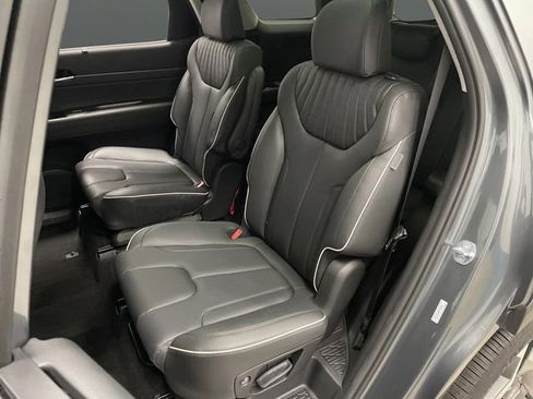 Used 2024 Hyundai Palisade Limited image 32