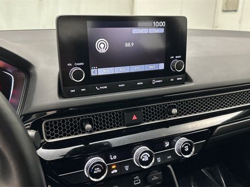 Used 2023 Honda Civic Sport image 14