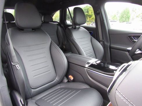 New 2026 Mercedes-Benz GLC 300 4MATIC image 19