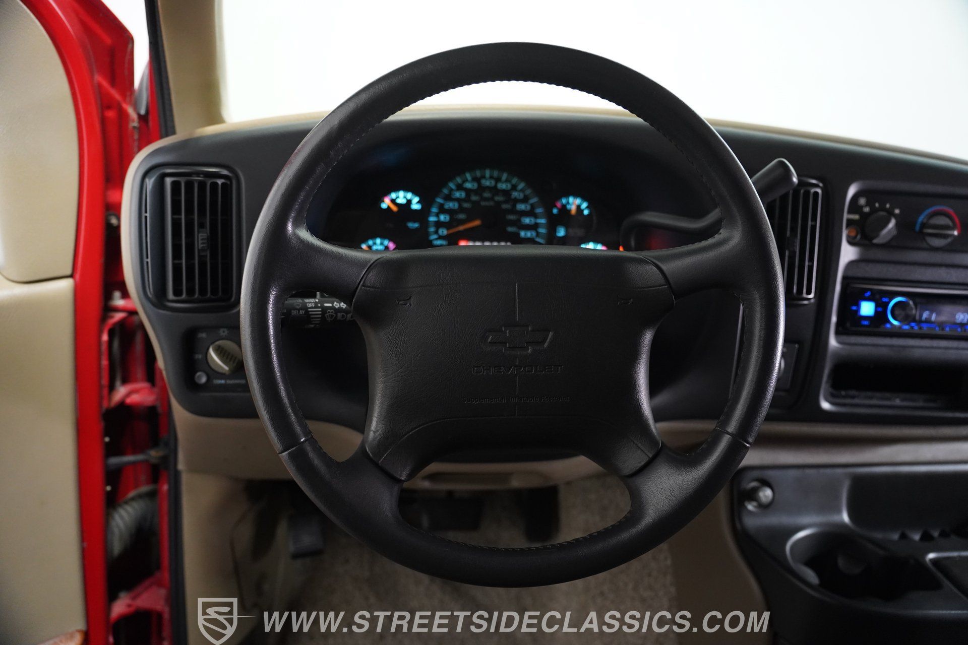 Used 1996 Chevrolet Express 1500 RWD image 37