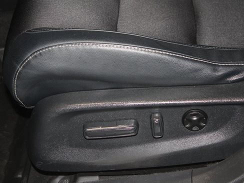 Used 2018 Honda Accord Sport image 13