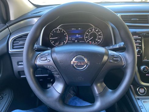 Used 2019 Nissan Murano S image 10