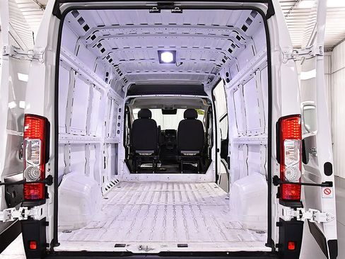 Used 2025 RAM ProMaster 3500 w/ Convenience Group FWD image 29