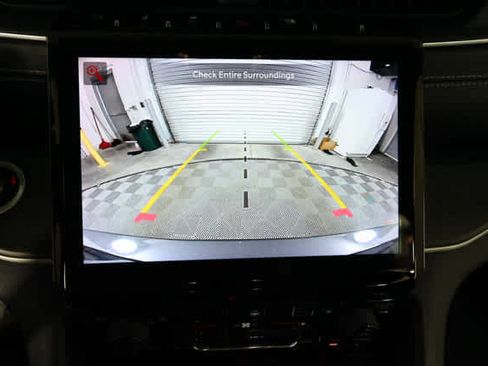 Used 2021 Jeep Grand Cherokee L Limited image 6