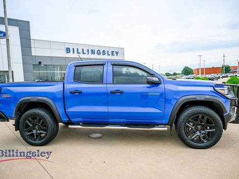 Used 2025 Chevrolet Colorado Trail Boss AWD/4WD image 8