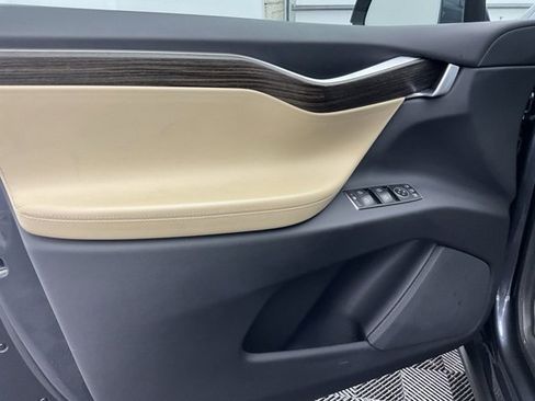 Used 2016 Tesla Model X P100D image 13