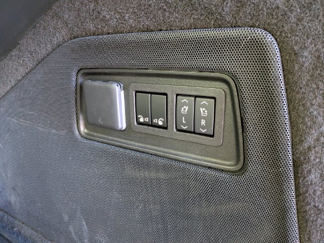 Certified 2024 Cadillac Escalade ESV Sport w/ LPO, ONYX Package AWD/4WD image 12