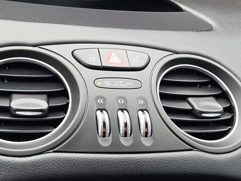 Used 2007 Mercedes-Benz SL 550 image 15