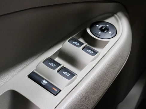 Used 2018 Ford Escape SE w/ Ford Safe & Smart Package FWD image 23