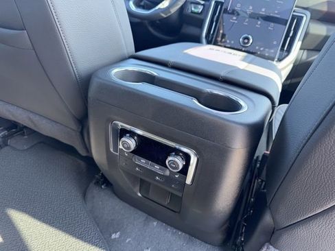 New 2026 GMC Yukon XL Denali AWD/4WD image 35