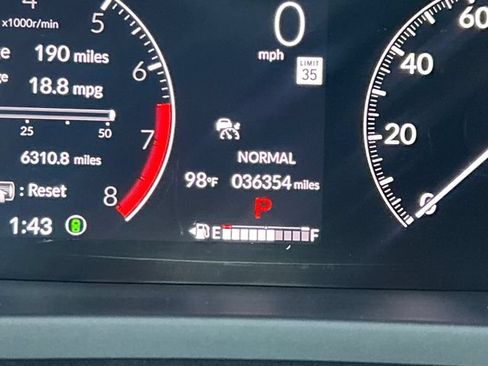 Used 2024 Honda Pilot EX-L image 16