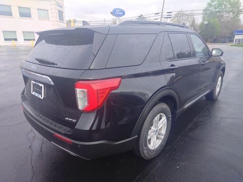 Used 2023 Ford Explorer XLT w/ Equipment Group 202A AWD/4WD image 5
