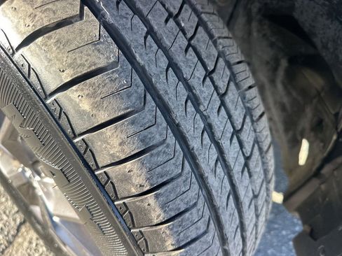 Used 2023 Nissan Rogue S image 29