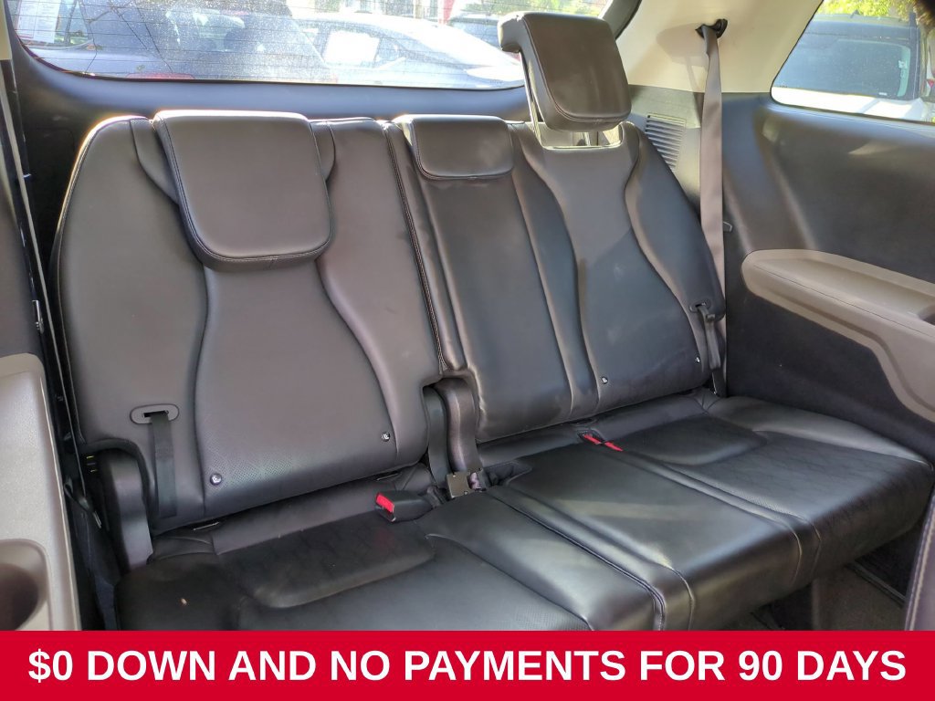 Used 2025 Kia Carnival FWD image 26