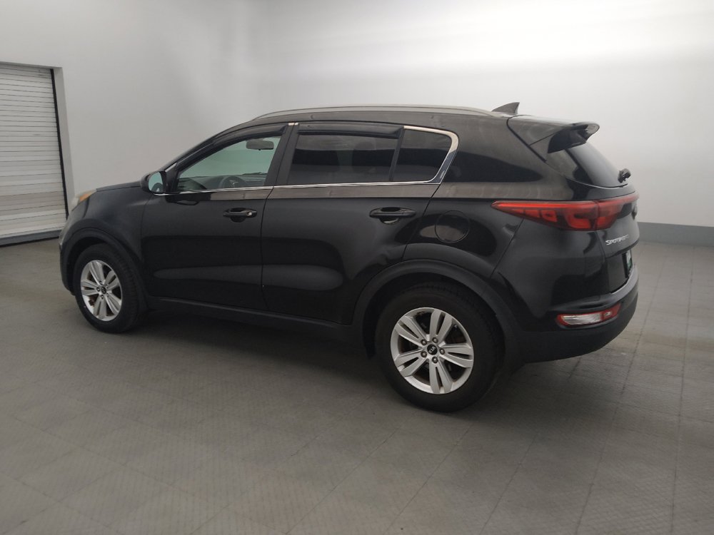 Used 2017 Kia Sportage LX w/ LX Popular Package FWD image 3