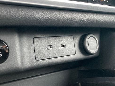 Used 2025 Nissan Rogue SV FWD image 23