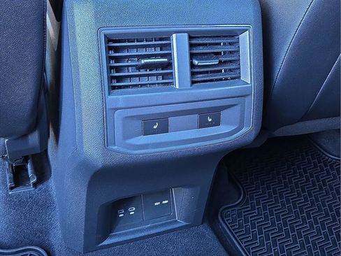 Used 2022 Volkswagen Atlas Cross Sport SEL Premium R-Line w/ Cross Sport MDO Package image 18