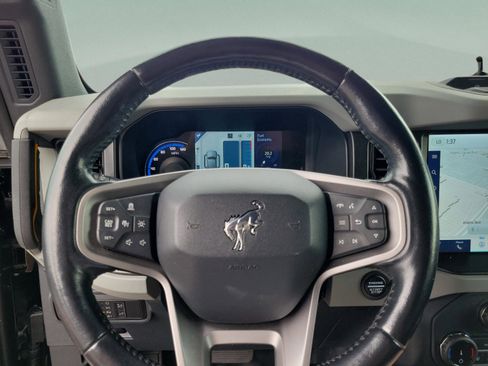 Certified 2022 Ford Bronco Badlands image 9