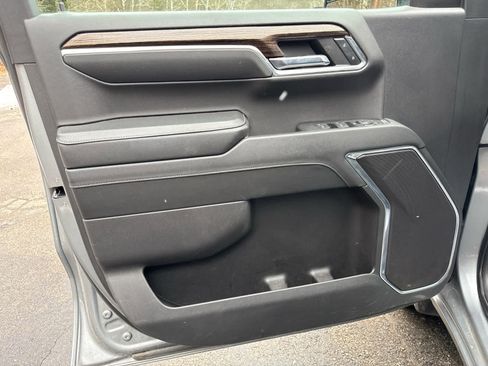 Used 2024 GMC Sierra 1500 Elevation image 10