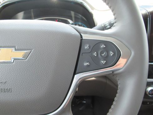 Used 2018 Chevrolet Traverse LT FWD image 24