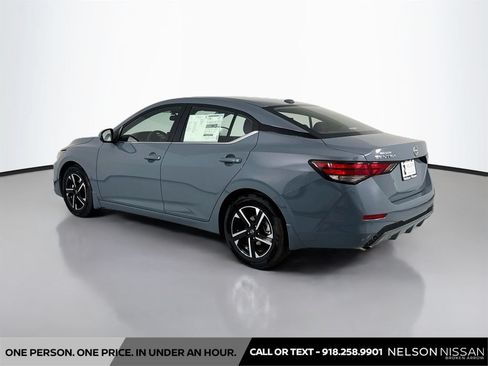 Used 2025 Nissan Sentra SV w/ All-Weather Package FWD image 7