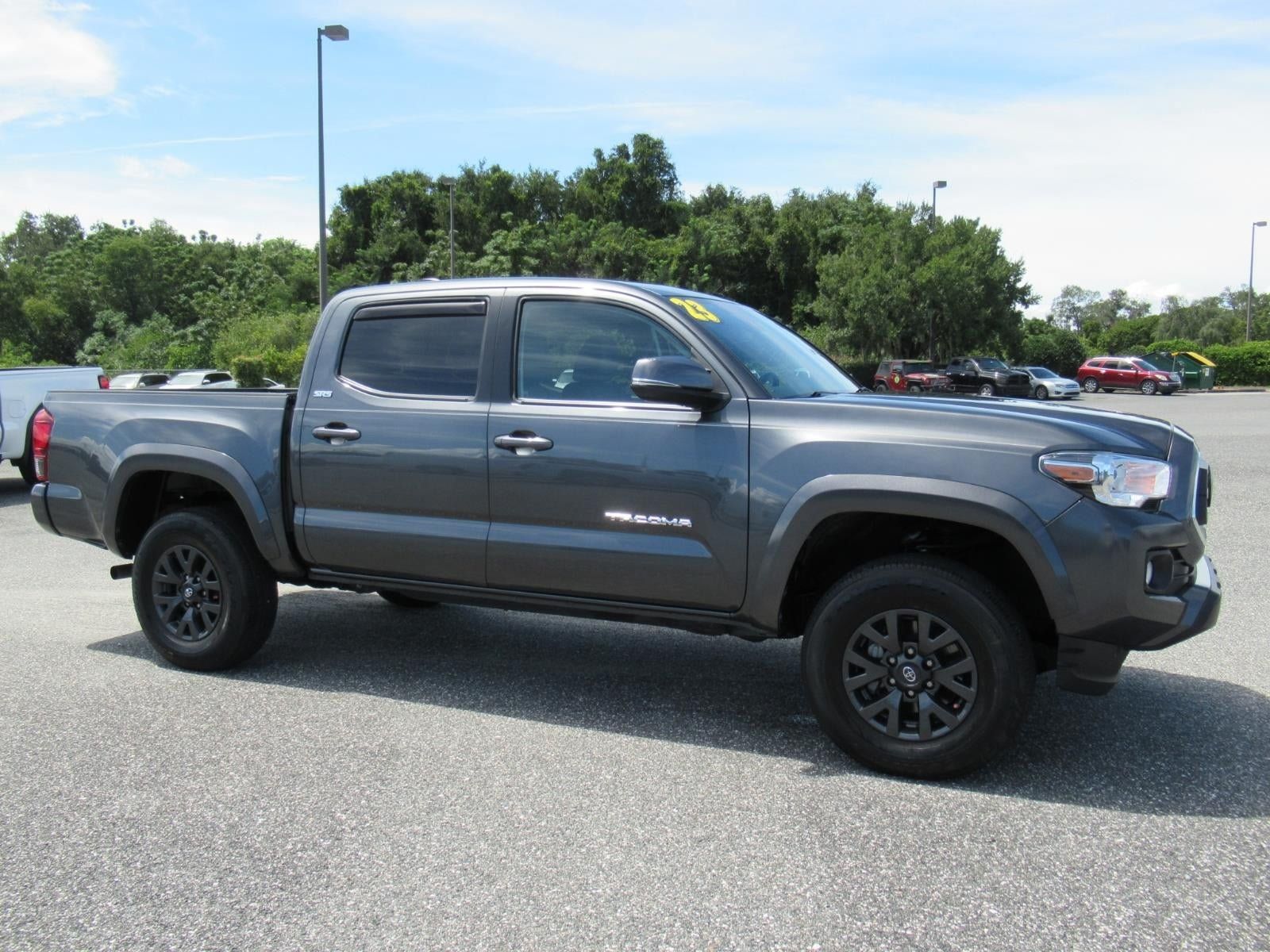 Used 2023 Toyota Tacoma SR5 w/ Technology Package RWD image 2