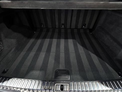 Used 2021 Lamborghini Urus image 49