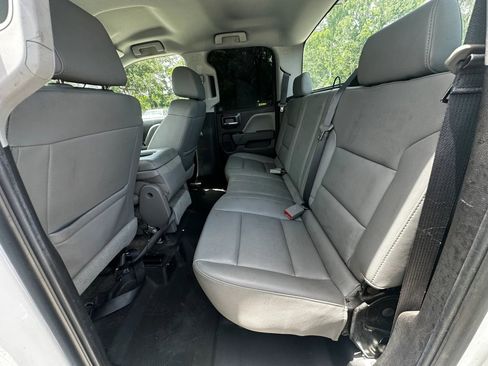 Used 2018 Chevrolet Silverado 2500 W/T AWD/4WD image 45