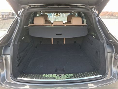Used 2023 Porsche Cayenne S image 30