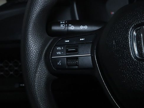 Used 2025 Honda Accord LX image 24