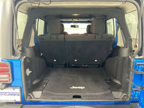 Used 2016 Jeep Wrangler Unlimited Sport w/ Quick Order Package 24S AWD/4WD image 21