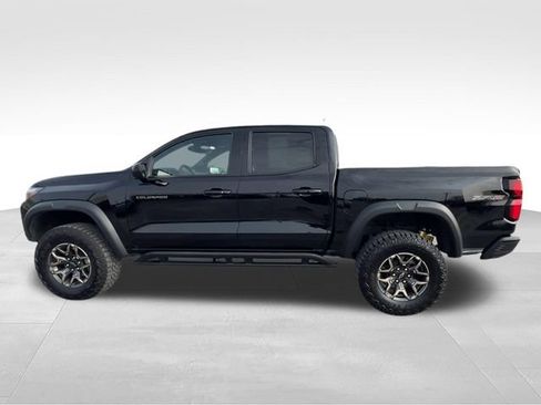 Used 2024 Chevrolet Colorado ZR2 w/ Technology Package AWD/4WD image 5