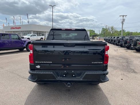 Used 2023 Chevrolet Silverado 1500 Custom image 6