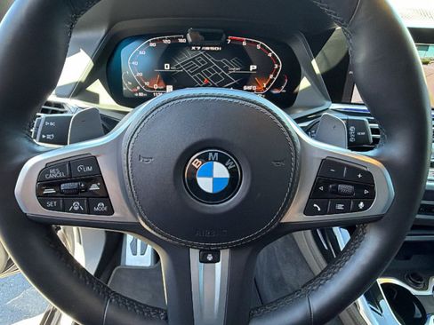 Used 2022 BMW X7 M50i w/ Dynamic Handling Package AWD/4WD image 18