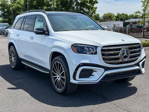 New 2026 Mercedes-Benz GLS 580 4MATIC image 5