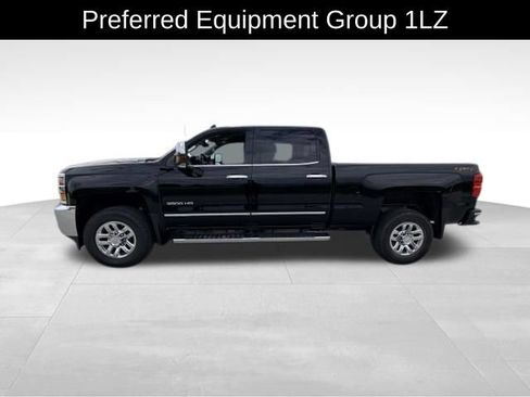 Used 2019 Chevrolet Silverado 3500 LTZ w/ Duramax Plus Package AWD/4WD image 4