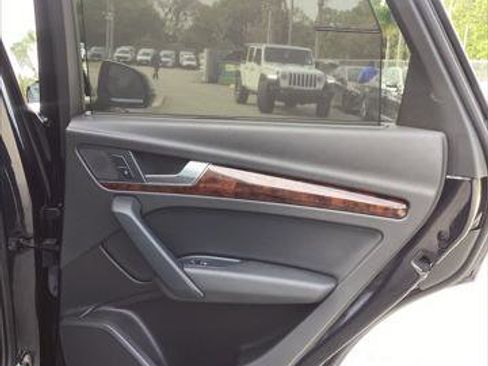 Used 2018 Audi Q5 2.0T Premium Plus image 22