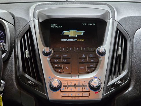 Used 2017 Chevrolet Equinox LT w/ Convenience Package FWD image 18