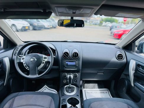 Used 2013 Nissan Rogue SV w/ Premium Pkg image 15