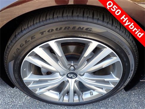 Used 2018 INFINITI Q50 Luxe w/ Cargo Package (L95) image 12
