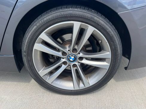 Used 2018 BMW 330e w/ Convenience Package RWD image 24