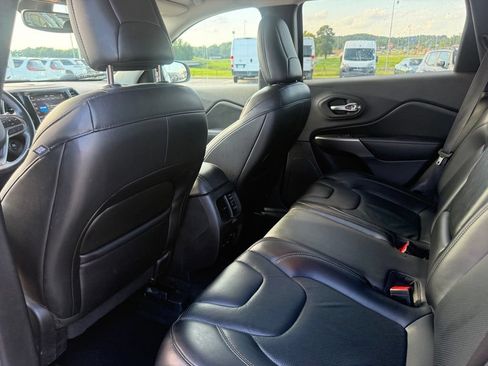 Used 2020 Jeep Cherokee Limited AWD/4WD image 17