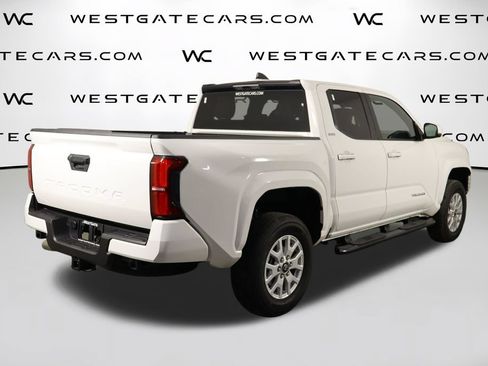Used 2025 Toyota Tacoma SR5 RWD image 39