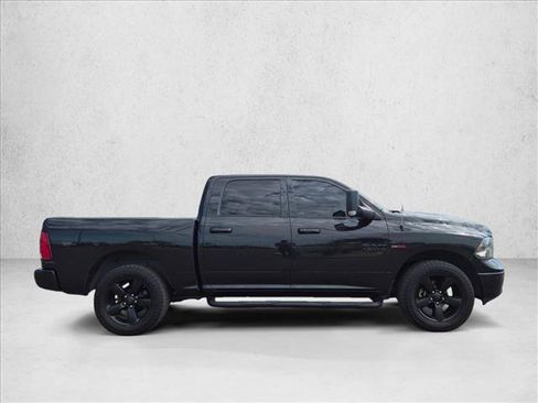 Used 2018 RAM 1500 Big Horn AWD/4WD image 4