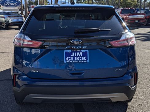 Certified 2024 Ford Edge SEL image 3