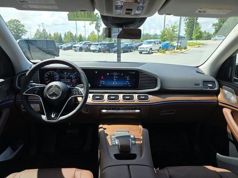 Used 2025 Mercedes-Benz GLE 350 4MATIC image 19