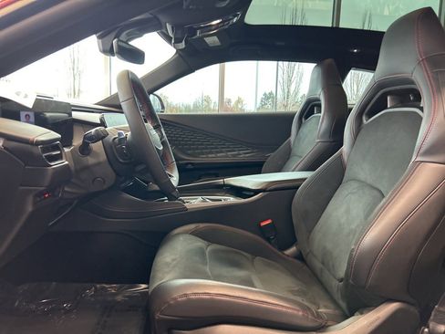 Used 2025 Dodge Charger R/T Scat Pack w/ Track Pack image 9