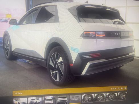 Certified 2025 Hyundai Ioniq 5 SEL RWD image 7