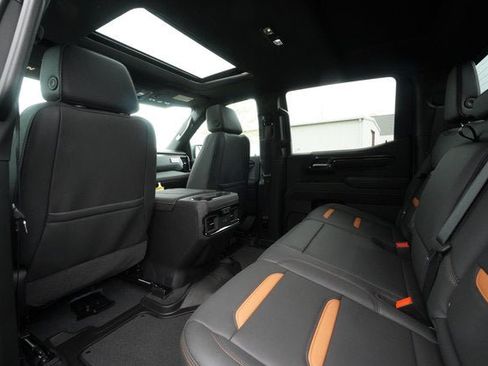 New 2026 GMC Sierra 1500 AT4 w/ AT4 Premium Package AWD/4WD image 30