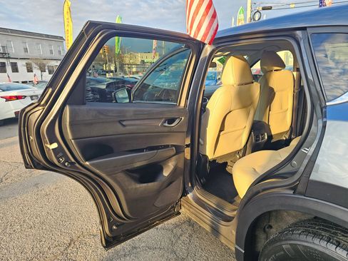 Used 2019 MAZDA CX-5 Touring image 10